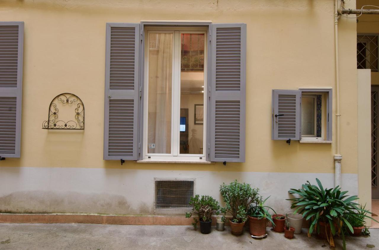 Major Sisters, Holiday Home In The Heart Of Rome Buitenkant foto