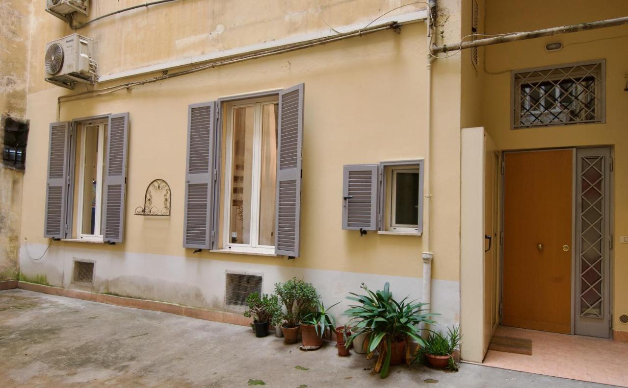 Major Sisters, Holiday Home In The Heart Of Rome Buitenkant foto