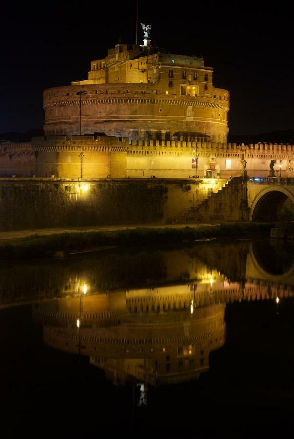 Major Sisters, Holiday Home In The Heart Of Rome Buitenkant foto