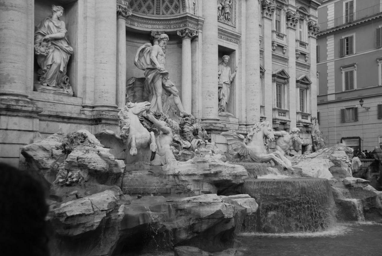 Major Sisters, Holiday Home In The Heart Of Rome Buitenkant foto